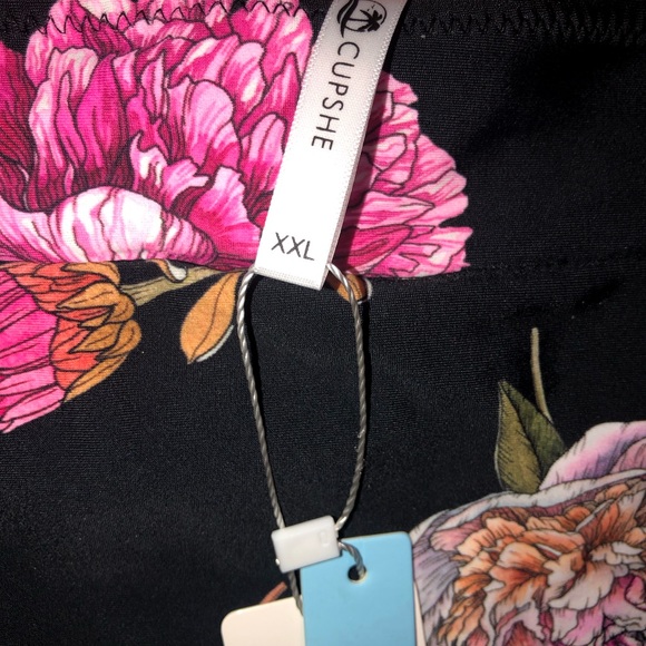 Bundle of swimwear - Picture 5 of 13